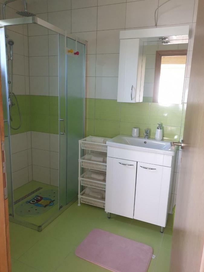Apartments Laura Rakovica Ngoại thất bức ảnh